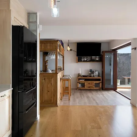 Peaky Villa Yaiza (Lanzarote)