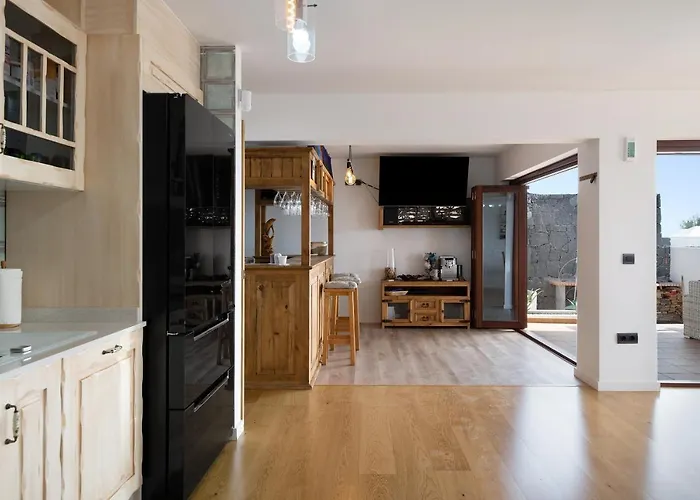 Peaky 别墅 雅伊萨